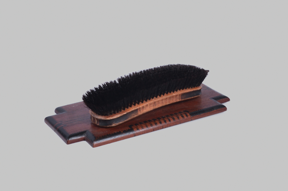 Art deco kledingborstelset