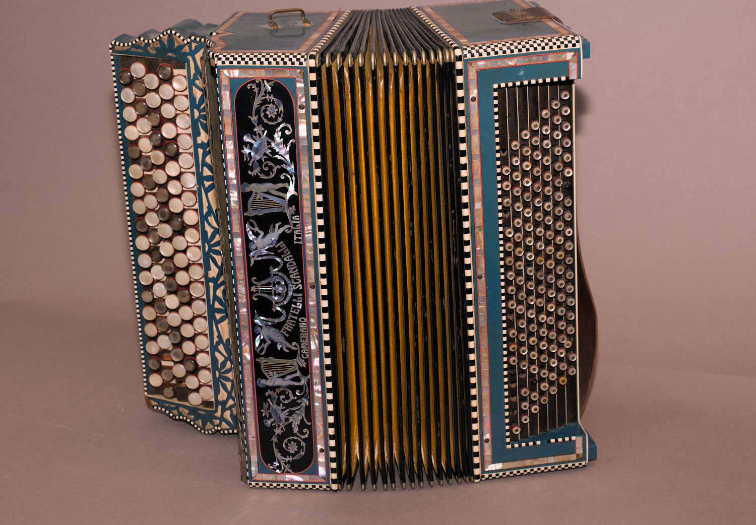 Stradivari accordeon