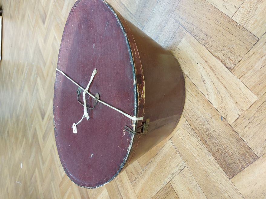 Ovale hoedendoos