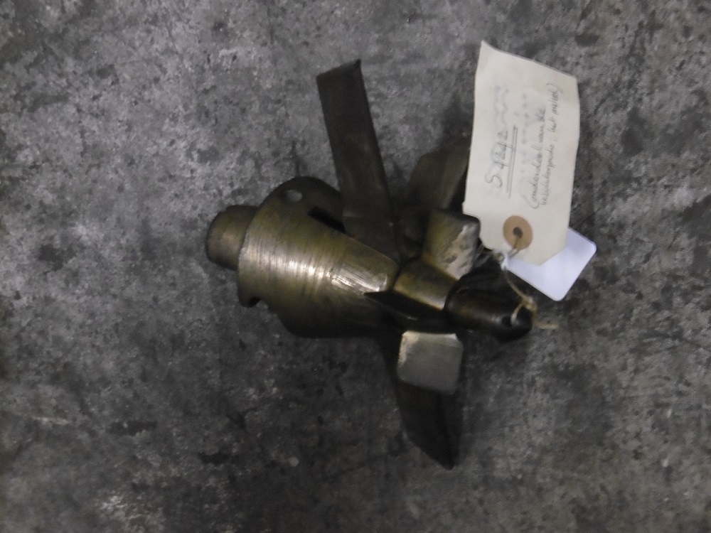 Pistool van torpedo type V Visch. Zogenaamde Whiteheadtorpedo geregistreerd bij de Koninklijke Marine No 56.